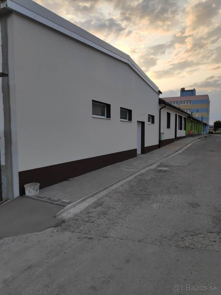 Na prenájom zrekonštruované skladové prestory - Želiezovce