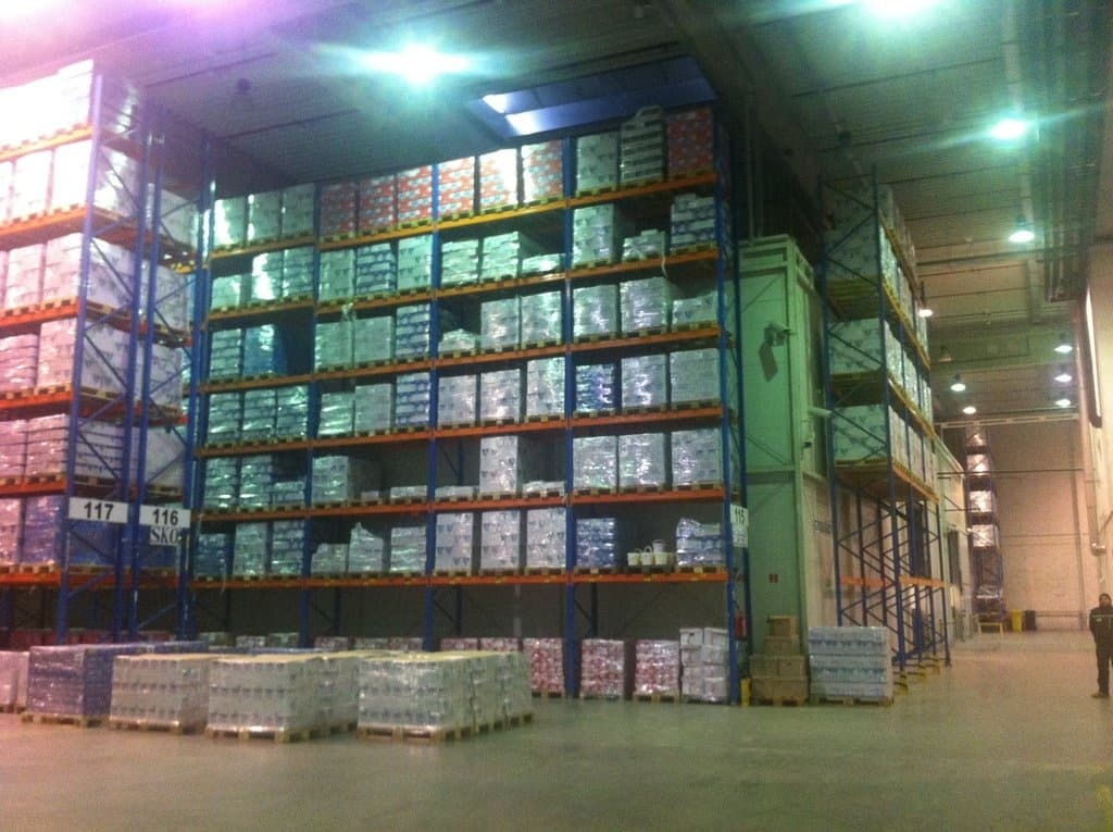 Prenájom skladu so službami, uskladnenie paliet